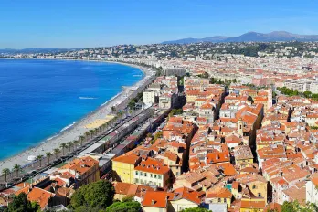 Imposantes Palais-Hotel in Nizza