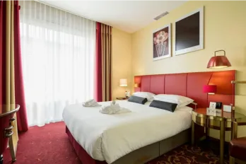 Трехзвездочный отель на продажу в самом сердце Золотого Квартала, Ницца