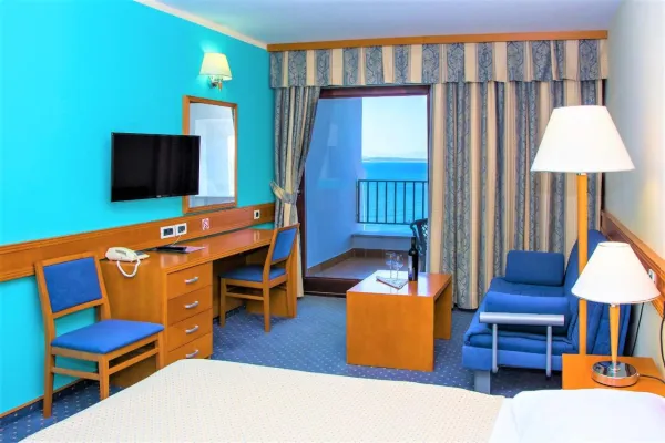 Unique hotel for sale on the 1st line to the sea - pic.4