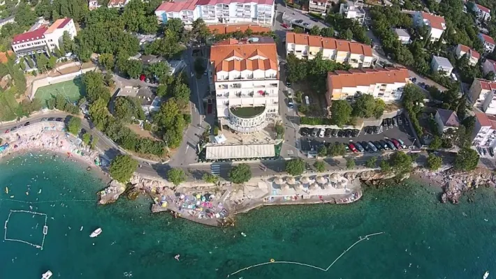 Wunderschönes 4-Sterne-Hotel am Wasser mit 60 Zimmern - ermäßigt! - Foto 3