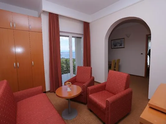 Wunderschönes 4-Sterne-Hotel am Wasser mit 60 Zimmern - ermäßigt! - Foto 13