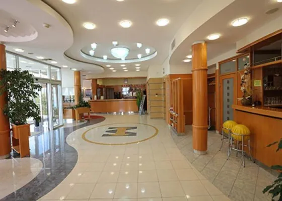 Wunderschönes 4-Sterne-Hotel am Wasser mit 60 Zimmern - ermäßigt! - Foto 7