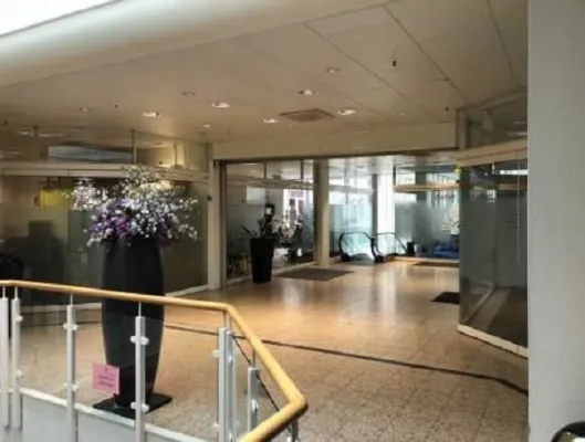 Verkauf von Wohn-, Pflege- und Geschäftshaus mit Tiefgarage bei Hamburg - Foto 1