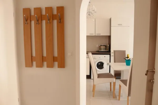 Sale of Aparthotel in Vienna not far from airport, 16 short- and long-term apartments - pic.3